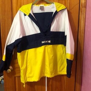 Nike nylon jogging jacket with pants to match
